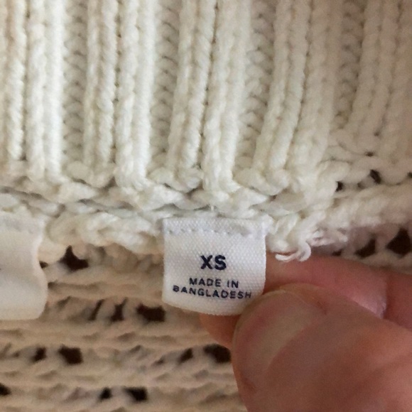 EUC Gap Ivory Bubble Shawl Sweater - Picture 4 of 8